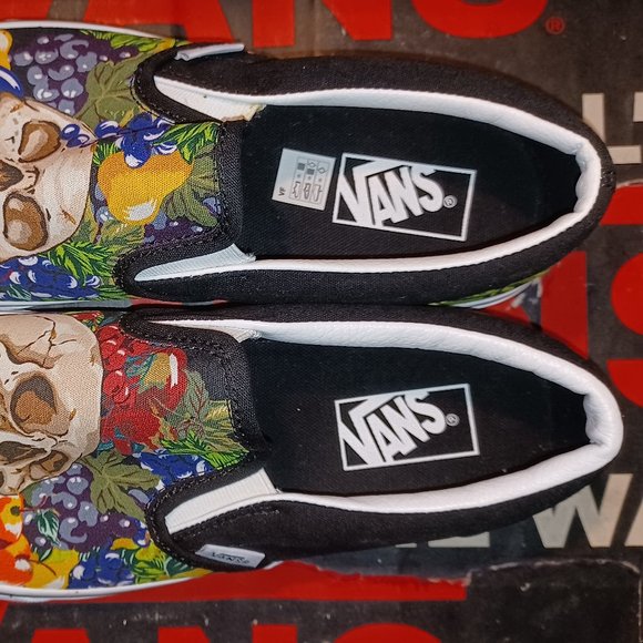 Vans Men's 9.5/Women's 11 Fruit Skull Slip On Black/White VN0A7Q5DY28 - Picture 8 of 13